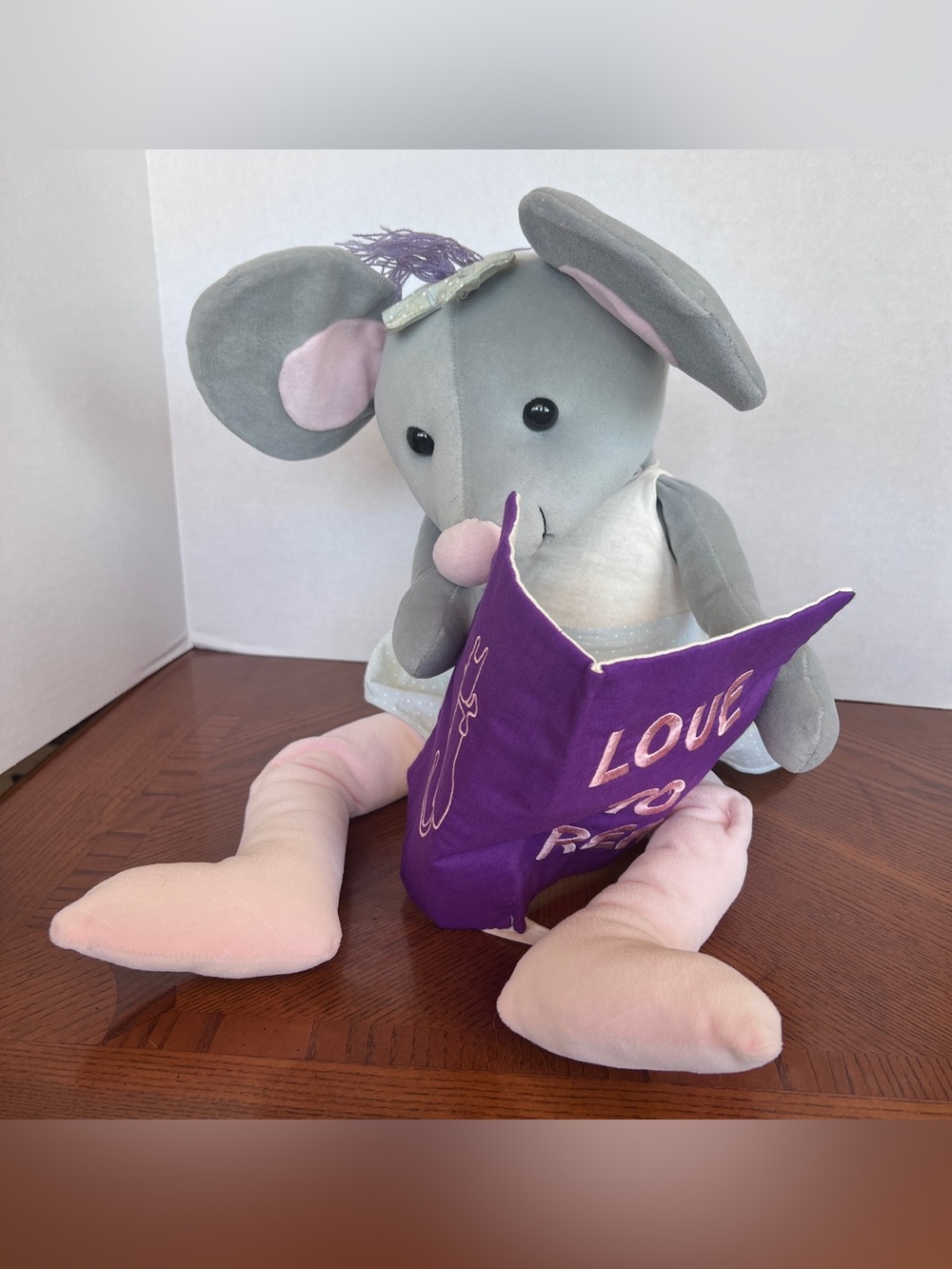 1999 Wonder Works Book Buddies Love To Read Book Mice Girl Skirt 24"